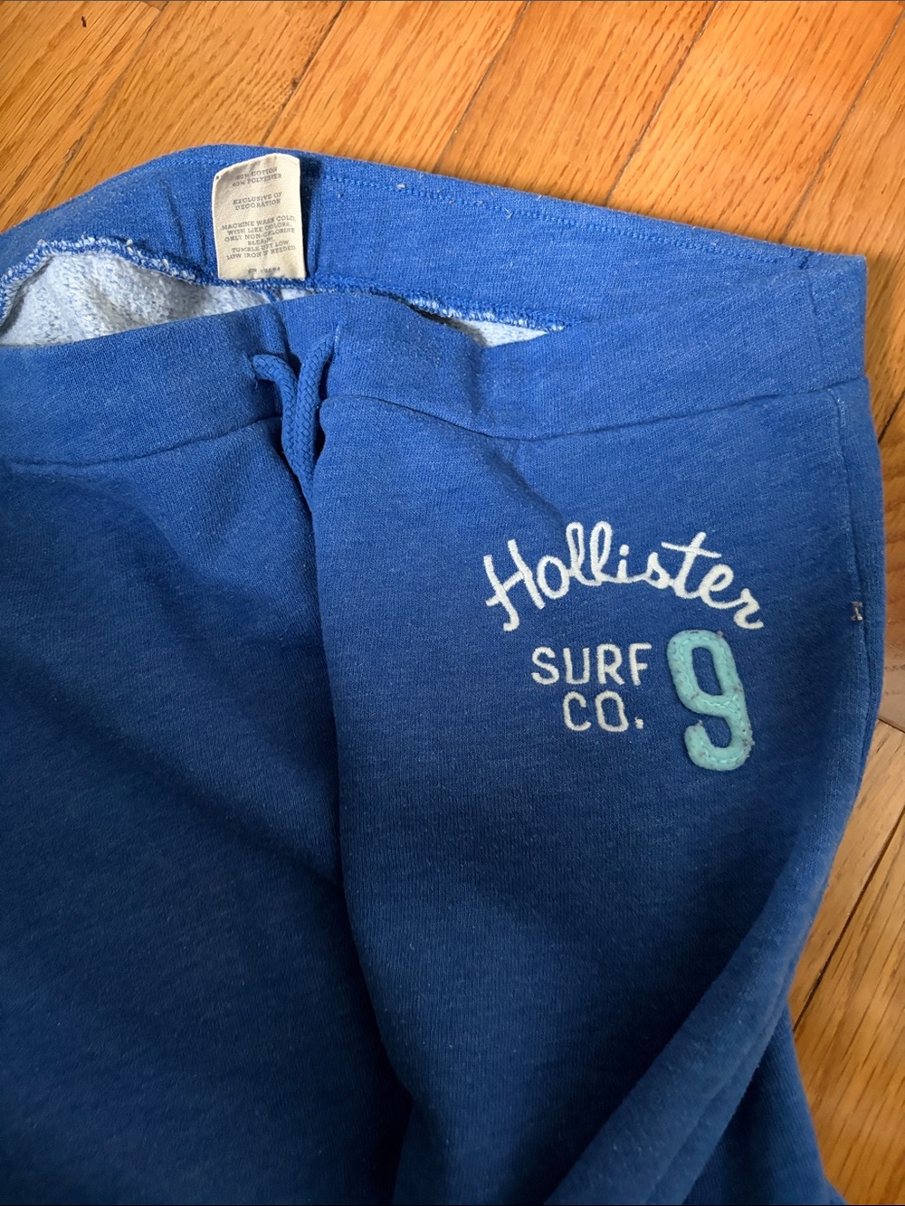 Hollister Blue Crewneck Sweatshirt with Teal Sequin Logo and matching bottom